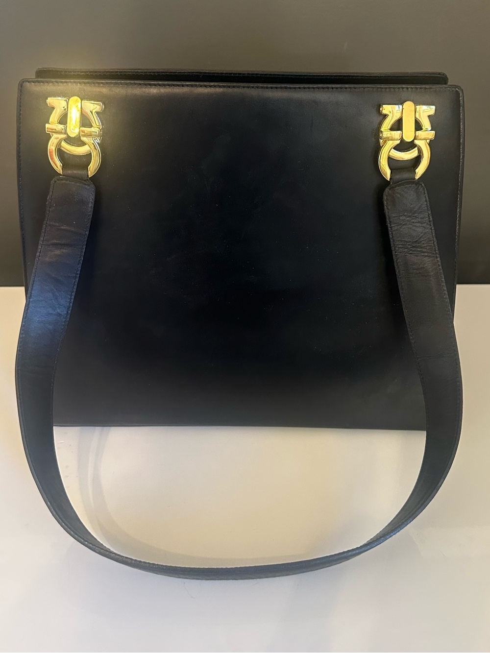 Ferragamo Gancini Black Leather Tote Purse Gold Large 2 Handle Structured Y2K - Picture 6 of 15